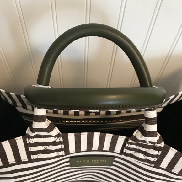 Henri Bendel Extra Large Canvas Tote - Picture 3 of 7